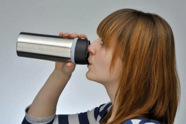 Alfi Isolier-Trinkbecher IsoMug Perfect In Cool Cassis – Bild 3